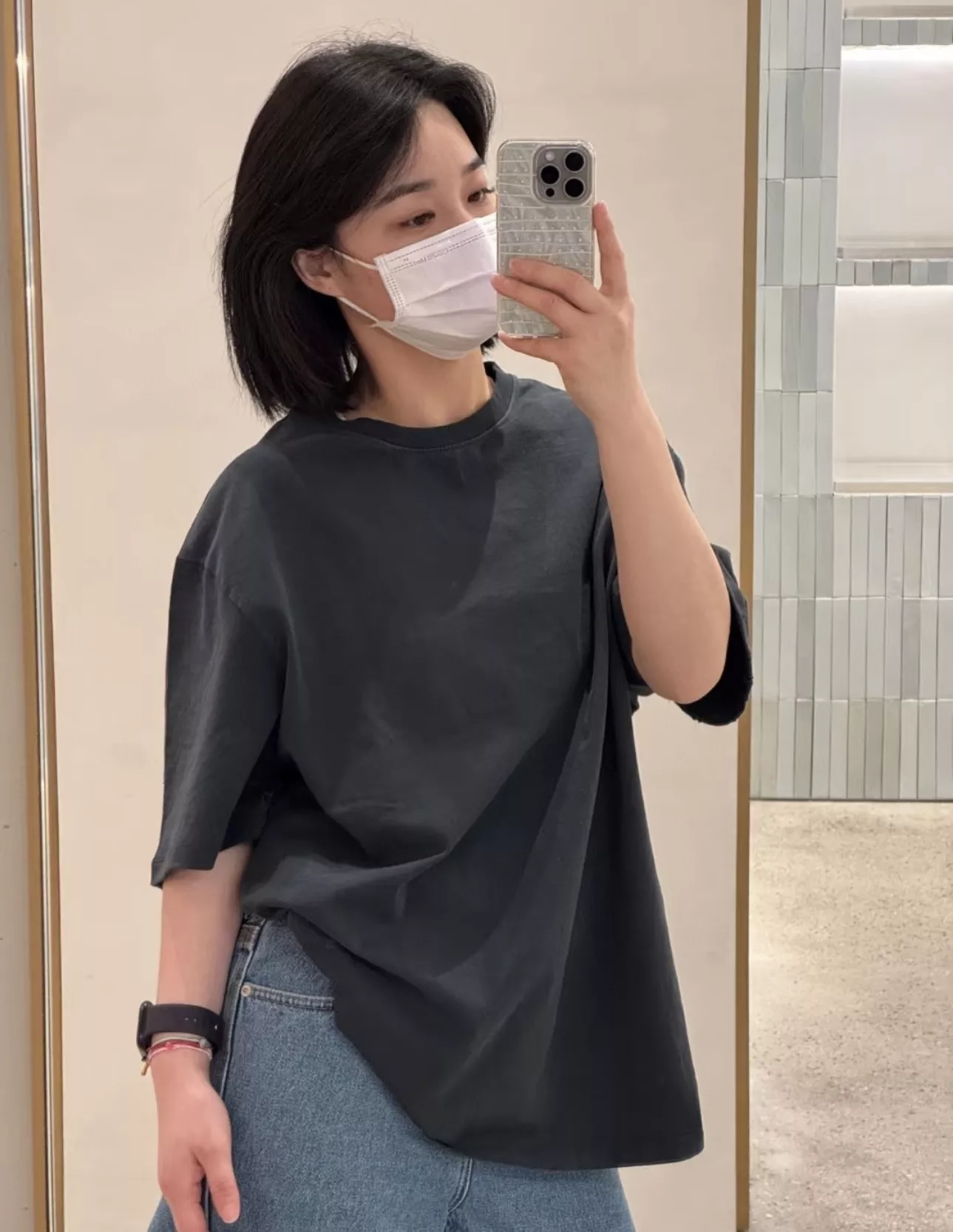 로에베 소매 번아웃 로고 반팔 탑 상세 이미지 11