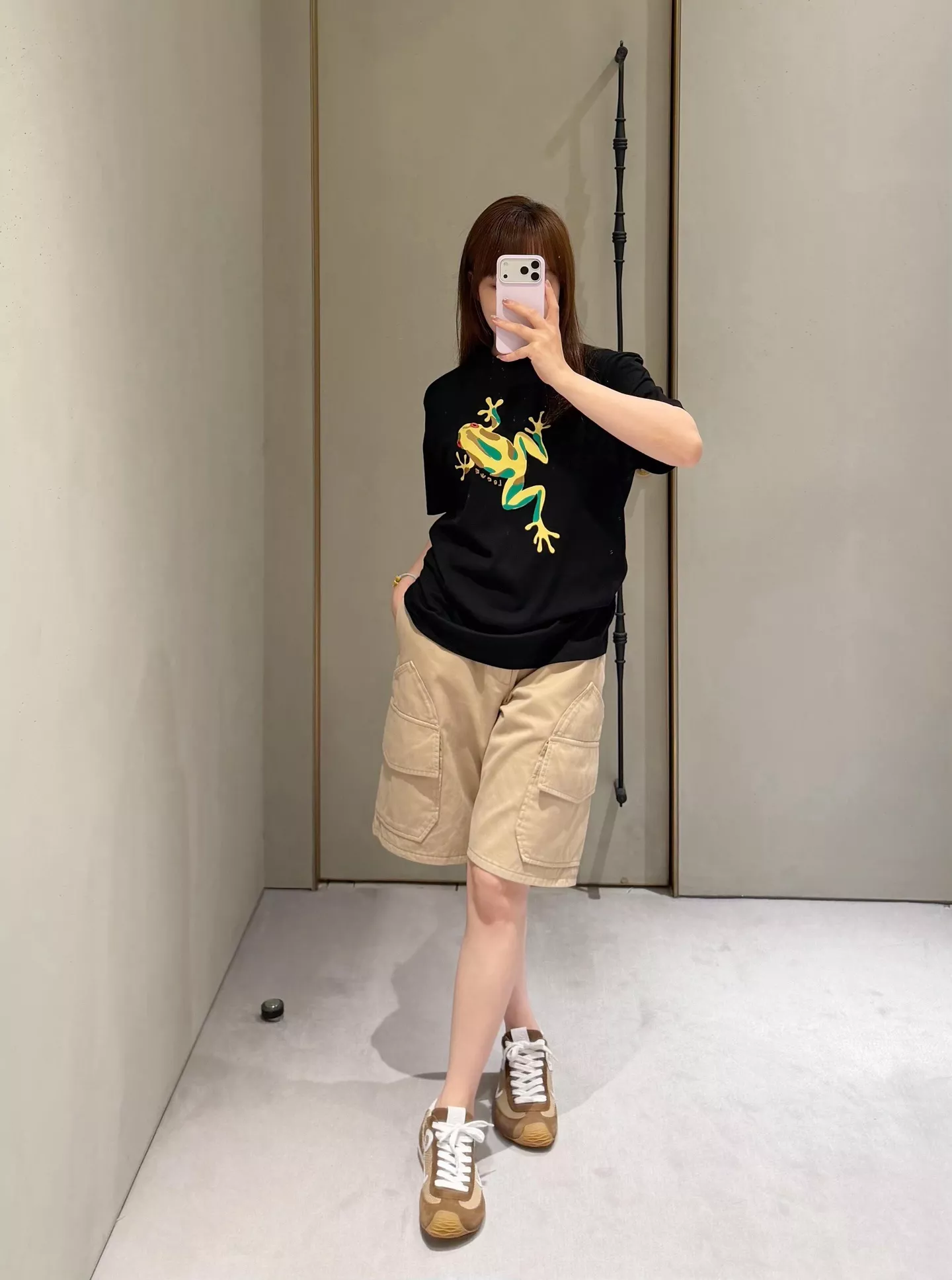 로에베 개구리 자수 포인트 반팔 상의 상세 이미지 12