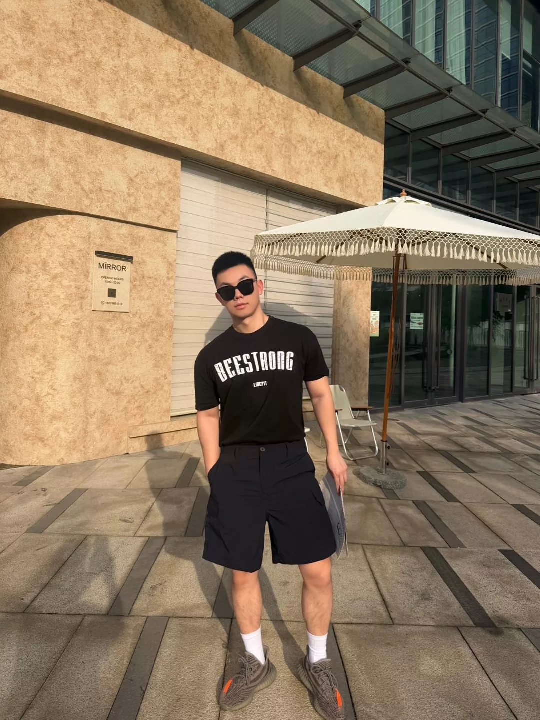 디올 레터 자수 포인트 카고 쇼츠 상세 이미지 10