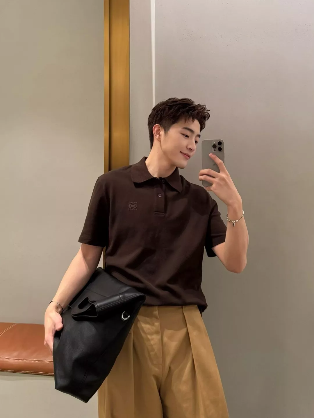 로에베 자수 로고 코튼 피케 폴로 상의 상세 이미지 27