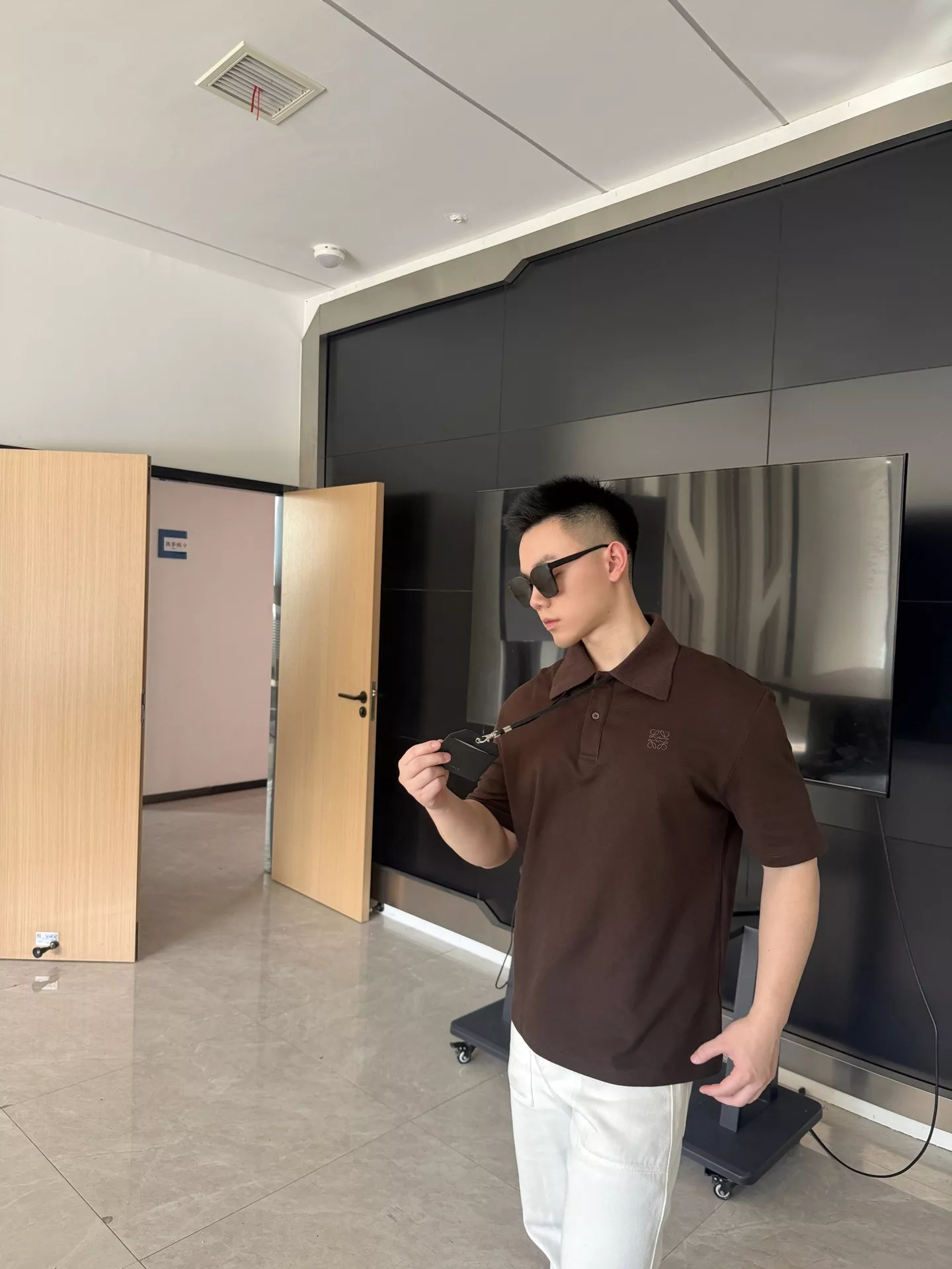 로에베 자수 로고 코튼 피케 폴로 상의 상세 이미지 19