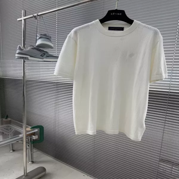 루이비통 자수 로고 포인트 격자 펀칭 반팔 상의