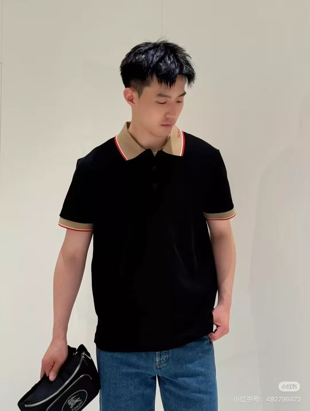 버버리 자수 포인트 피케 폴로 상의 상세 이미지 25