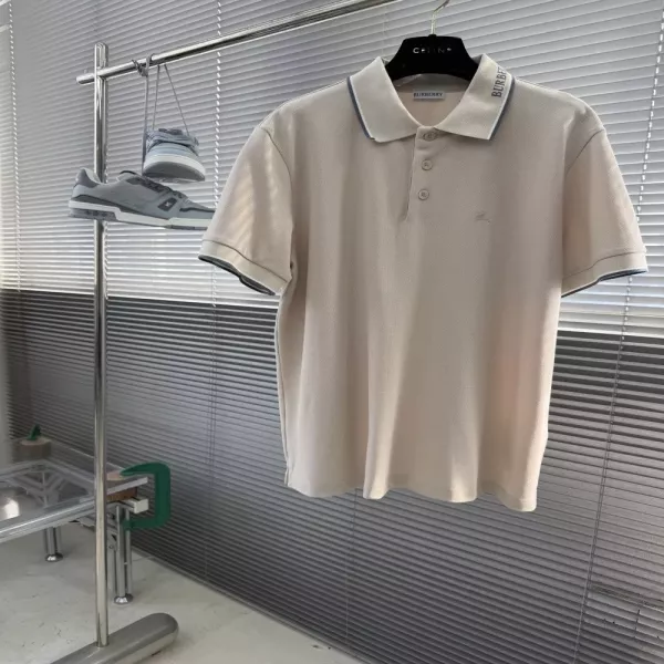 버버리 자수 포인트 피케 폴로 상의