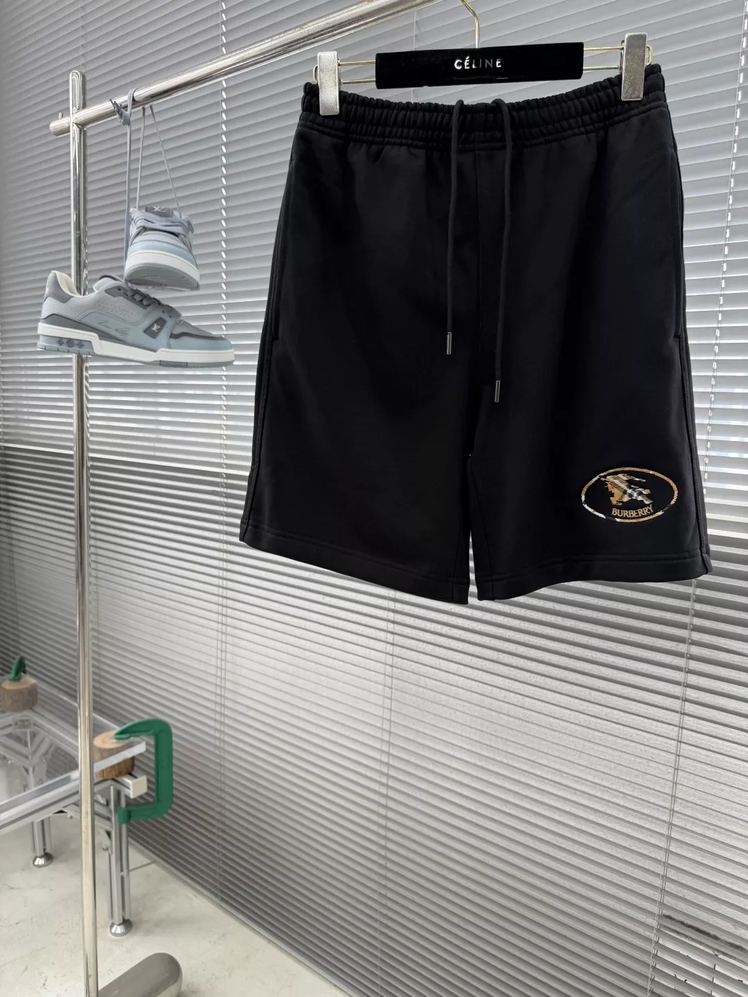버버리 체크 자수 포인트 쇼츠 상세 이미지 1