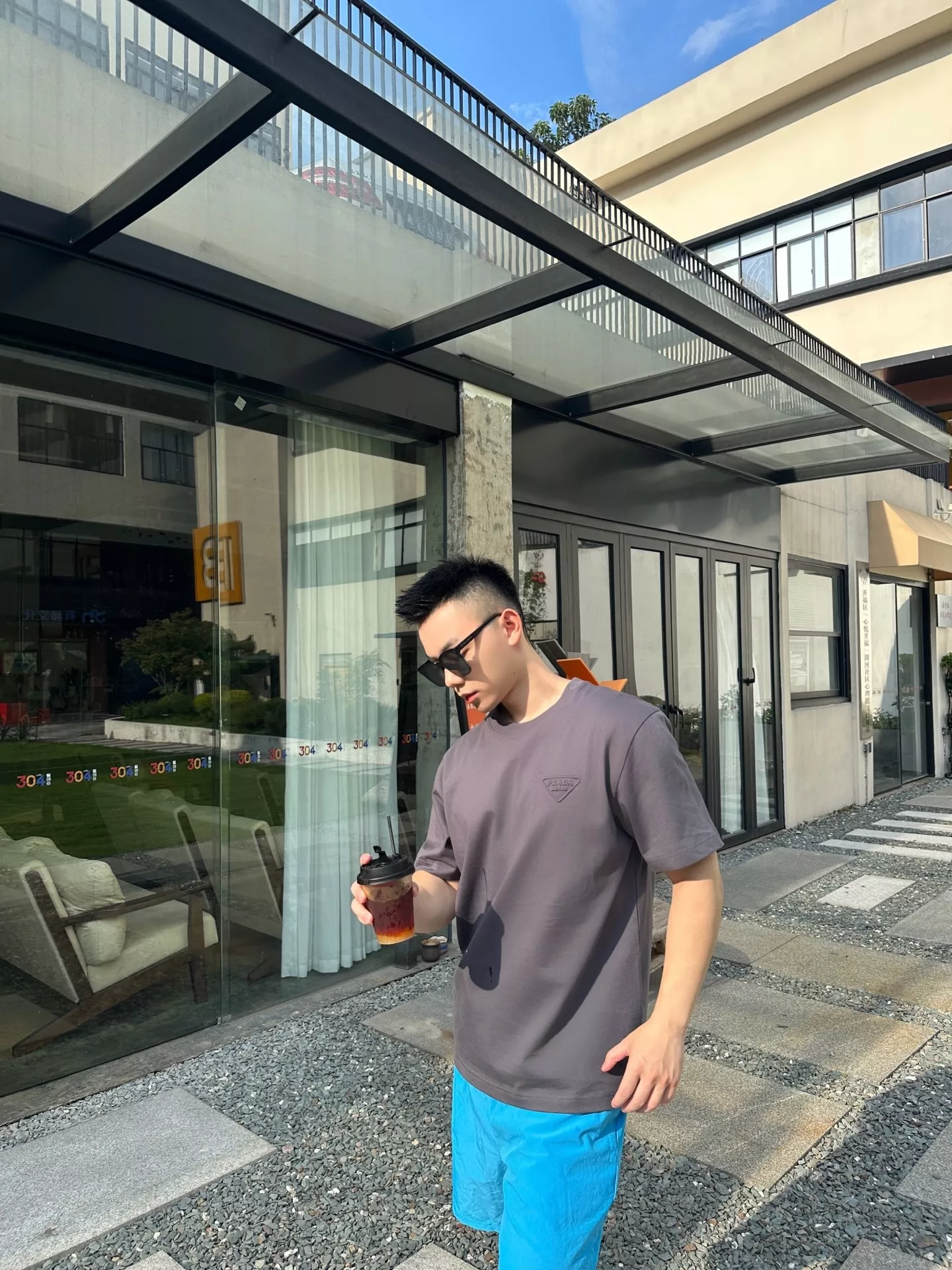 프라다 엠보 삼각 로고 장식 코튼 반팔 탑 상세 이미지 23