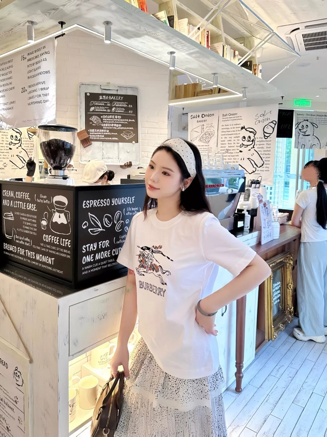 버버리 스케치 체크 승마 자수 반팔 탑 상세 이미지 20