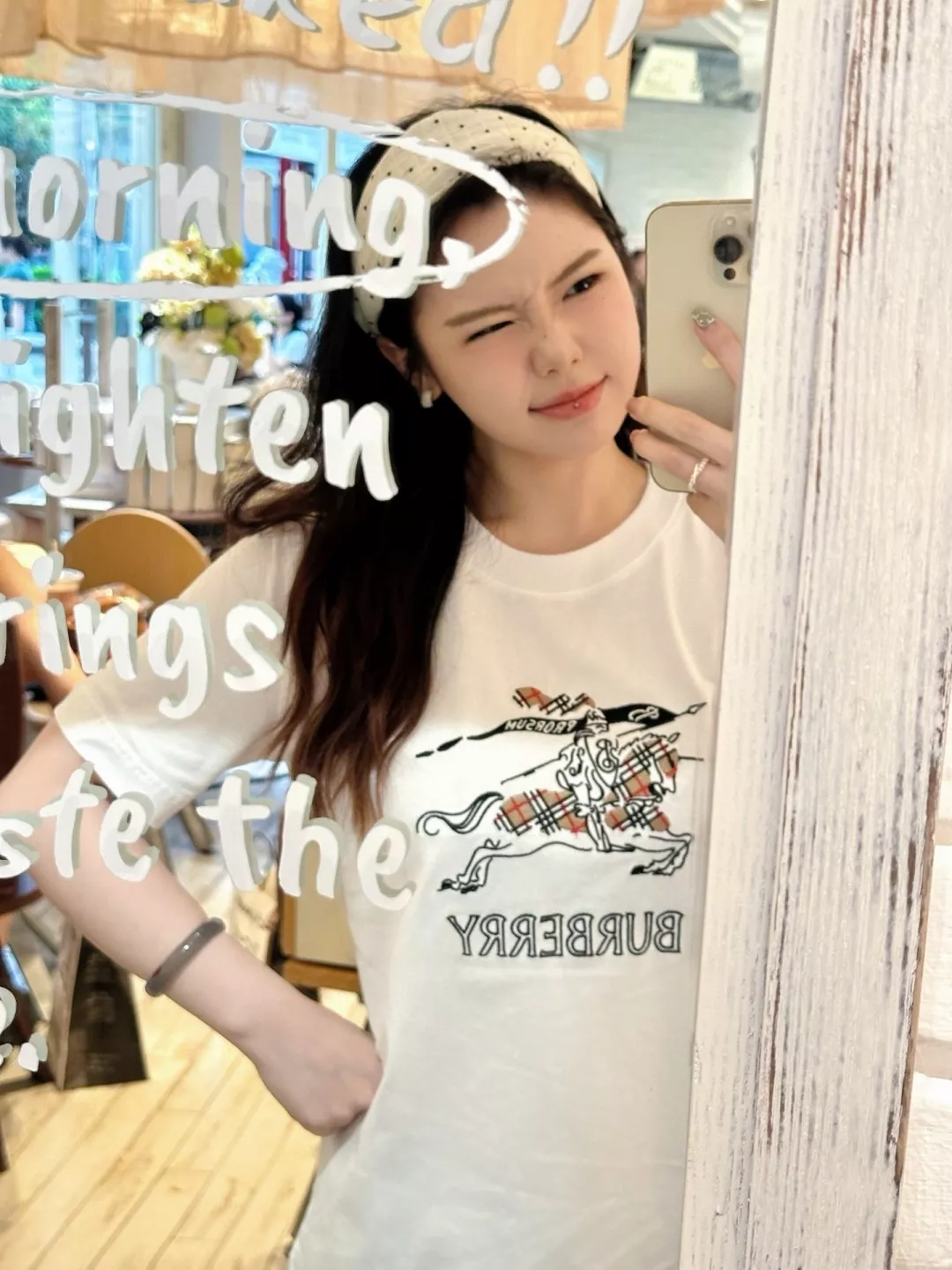 버버리 스케치 체크 승마 자수 반팔 탑 상세 이미지 22