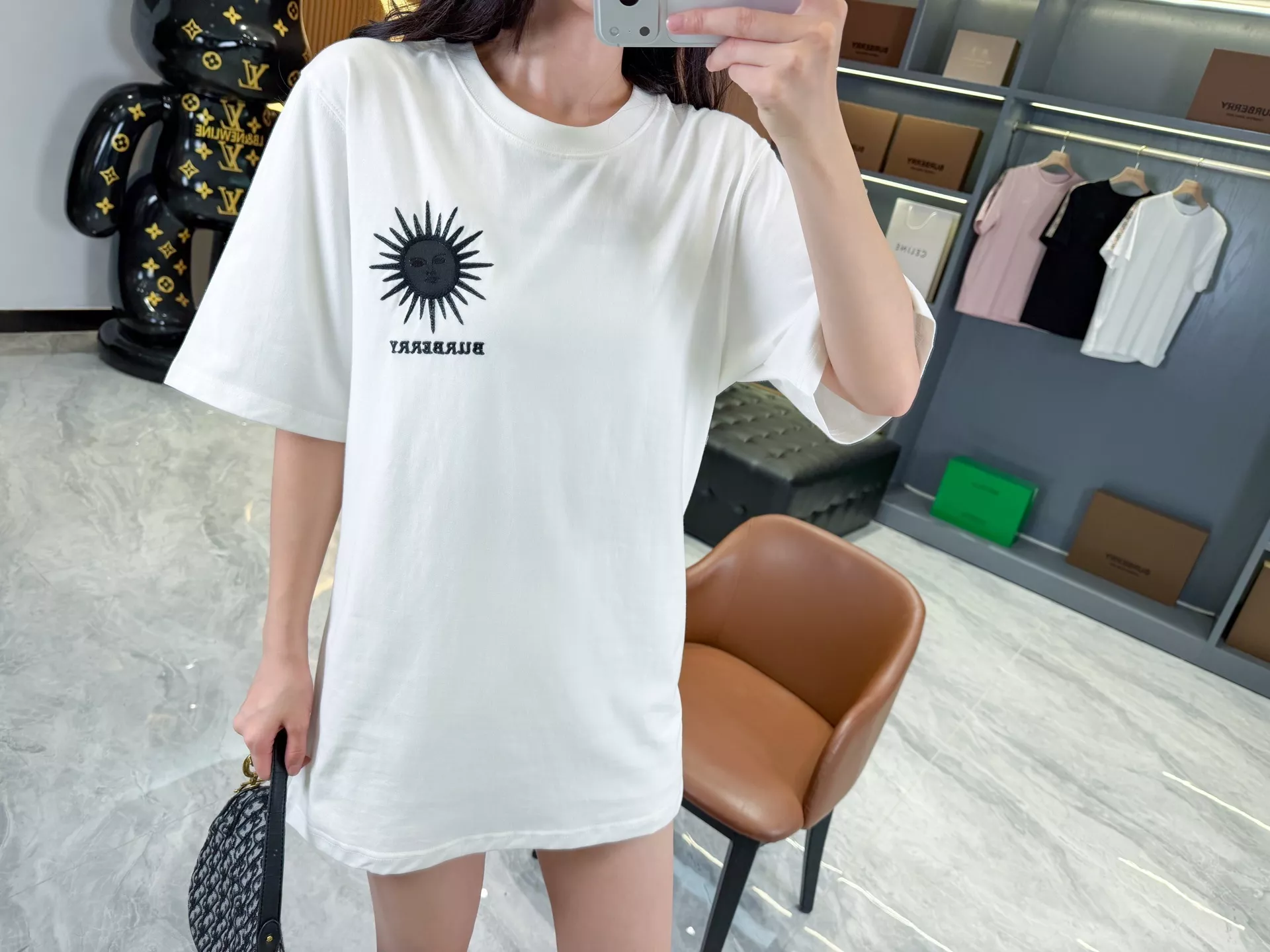 버버리 선다이얼 자수 포인트 코튼 반팔 탑 상세 이미지 65