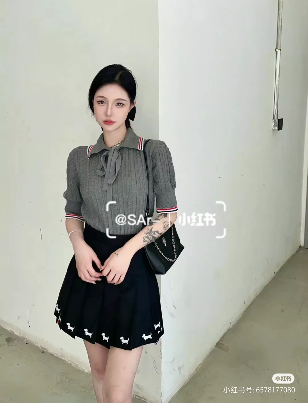 톰브라운 리본 레이스업 반팔 니트 탑 상세 이미지 26