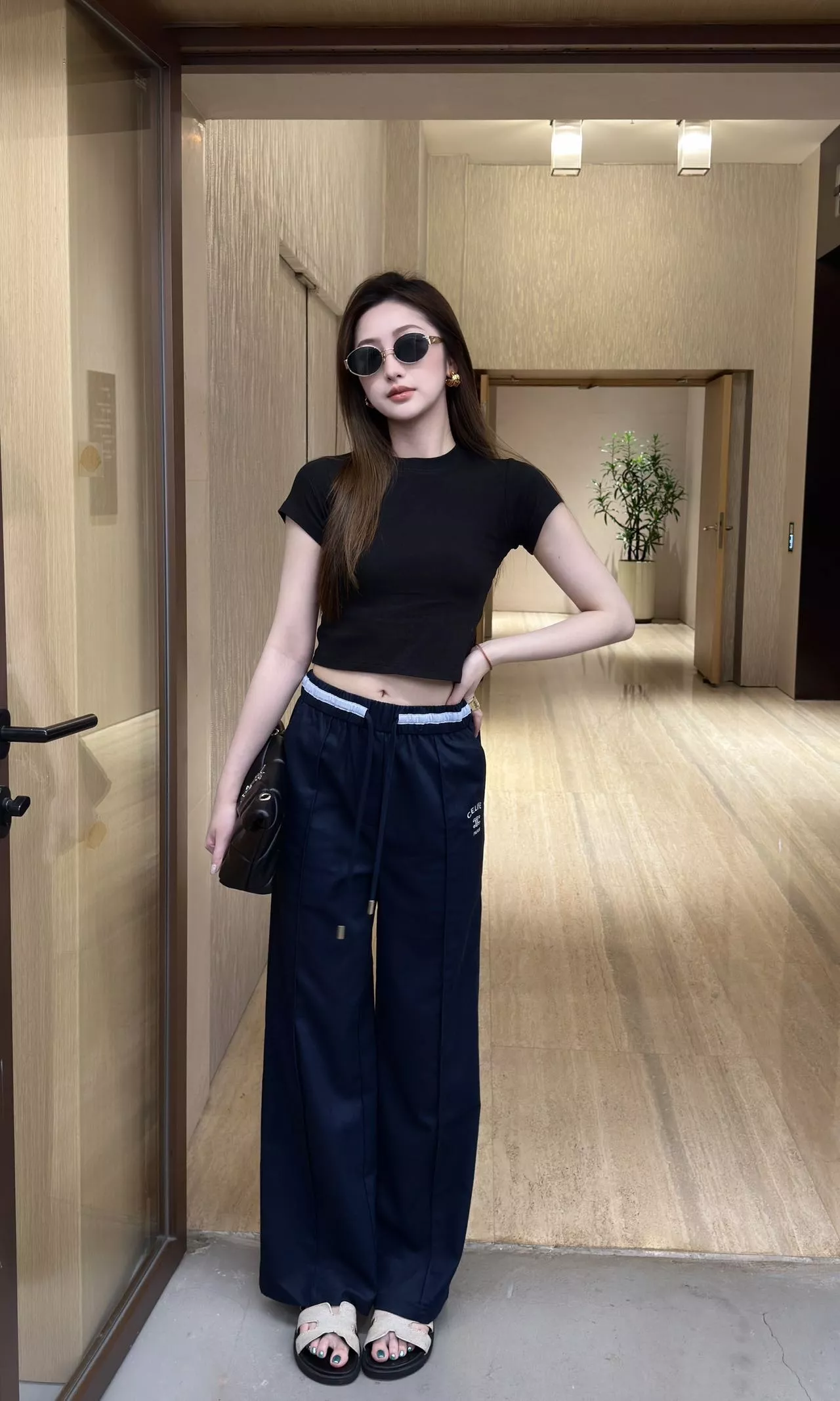 셀린느 배색 허리 밴딩 와이드 팬츠 상세 이미지 27