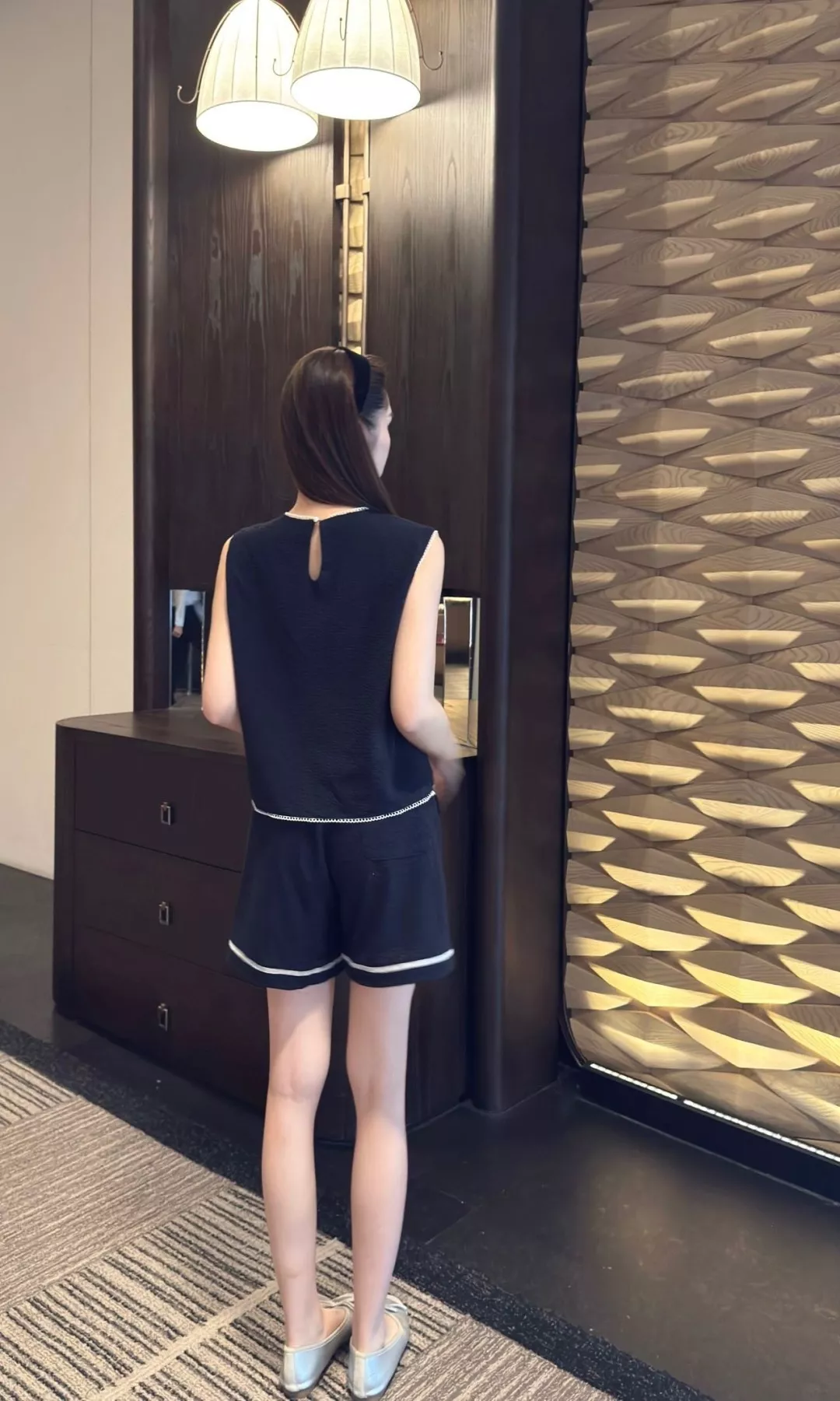 미우미우 버블 텍스처 슬리브리스 쇼츠 셋업 상세 이미지 28