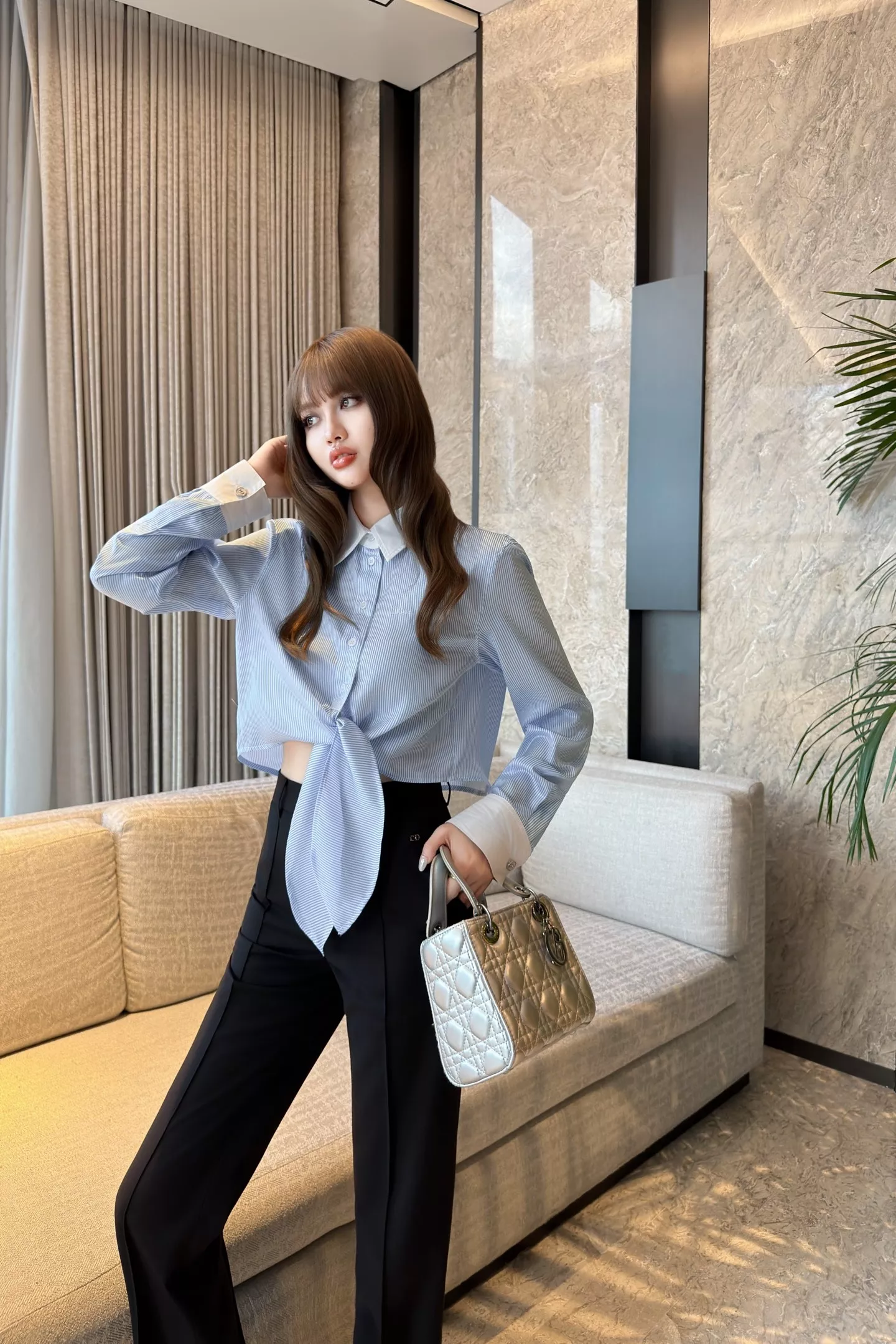 디올 스트라이프 리본 포인트 셔츠 상세 이미지 18