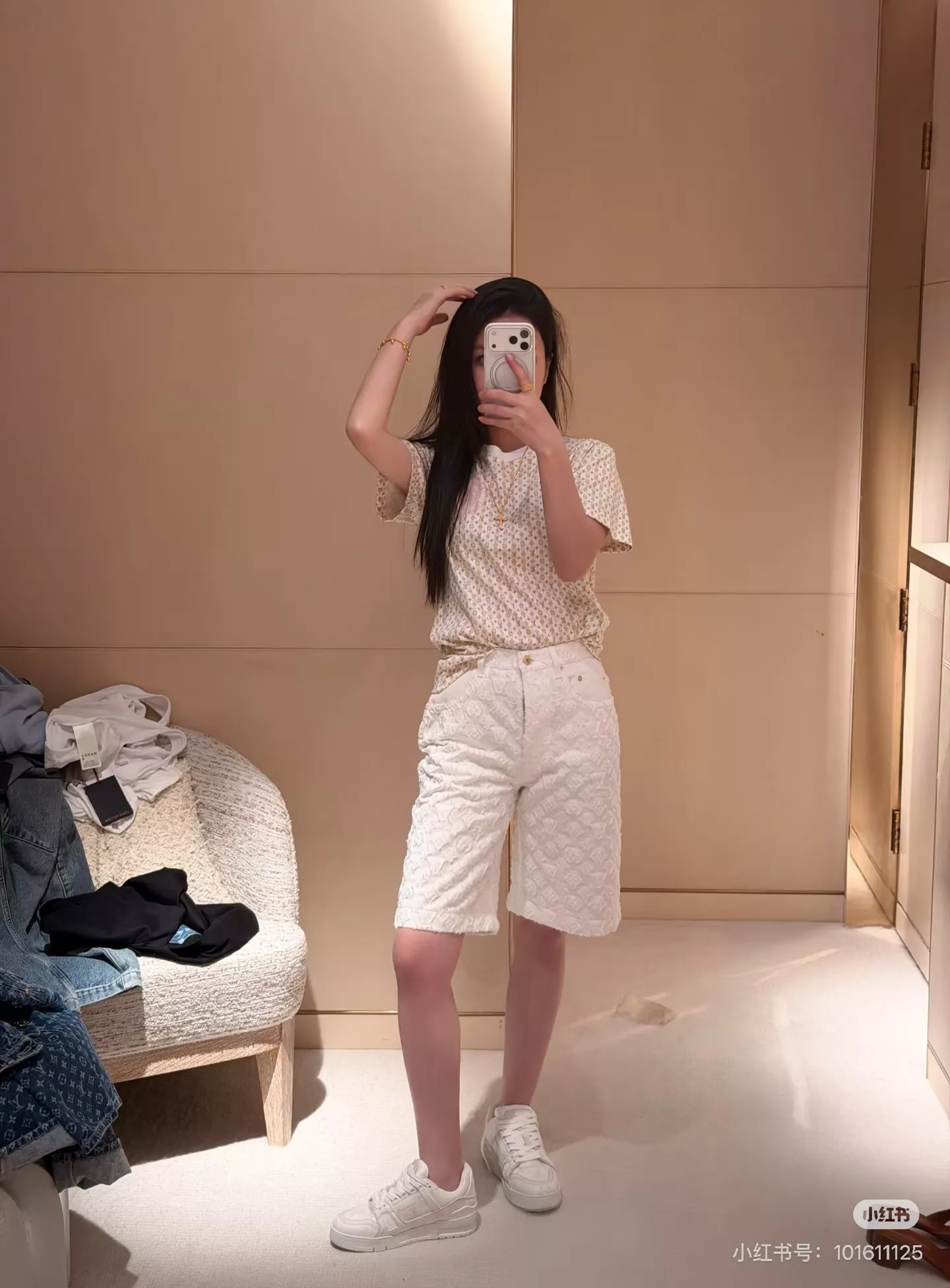 루이비통 모노그램 패턴 코튼 반팔 탑 상세 이미지 32