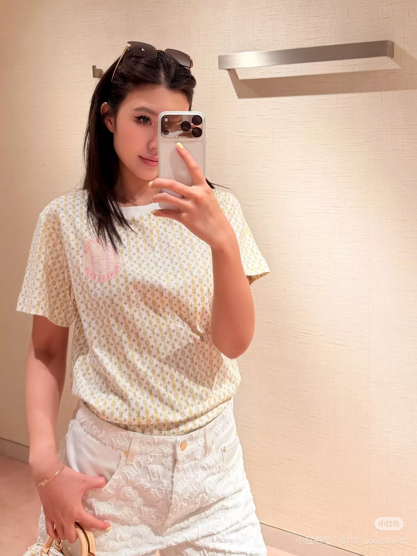 루이비통 모노그램 패턴 코튼 반팔 탑 상세 이미지 28