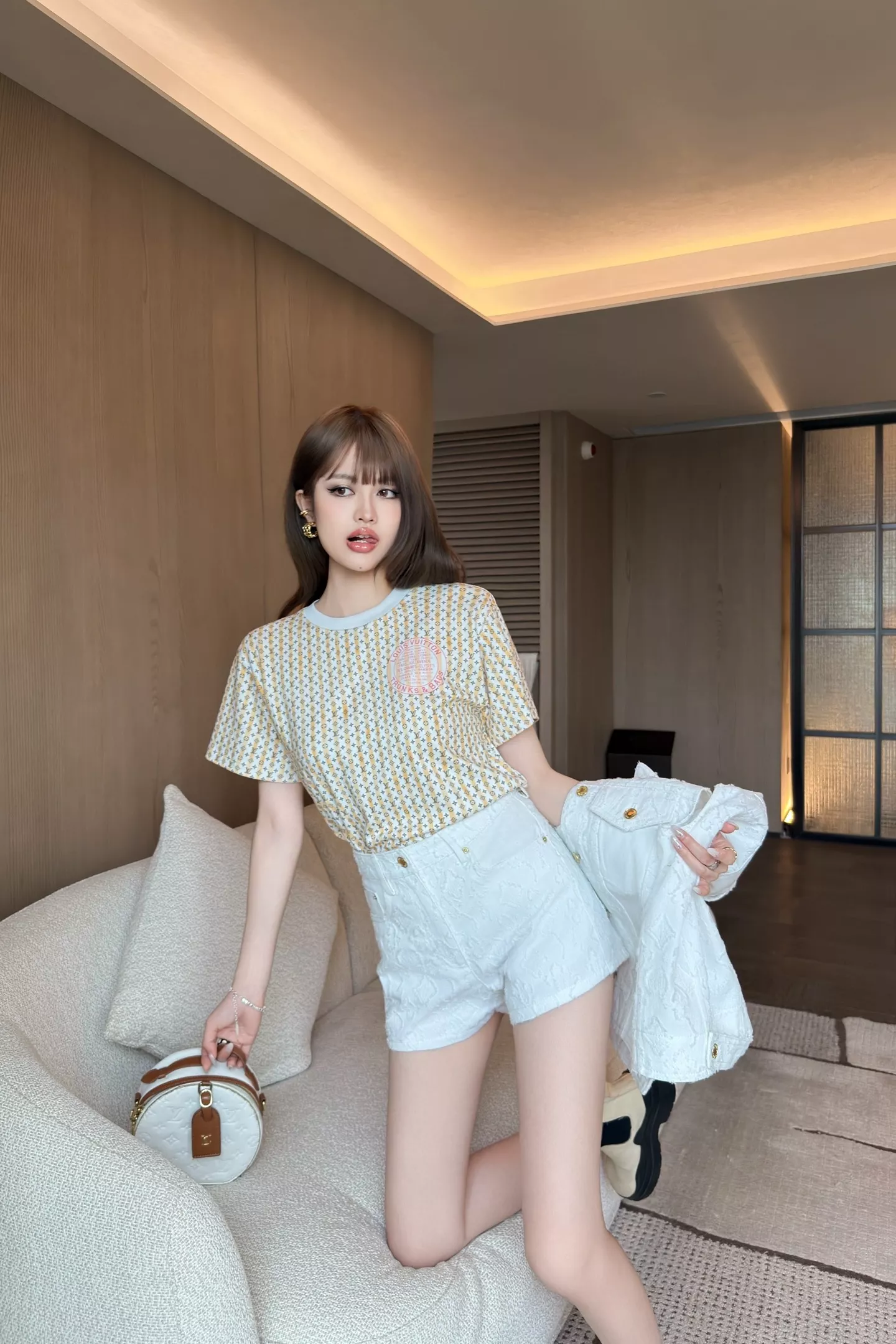루이비통 모노그램 패턴 코튼 반팔 탑 상세 이미지 43
