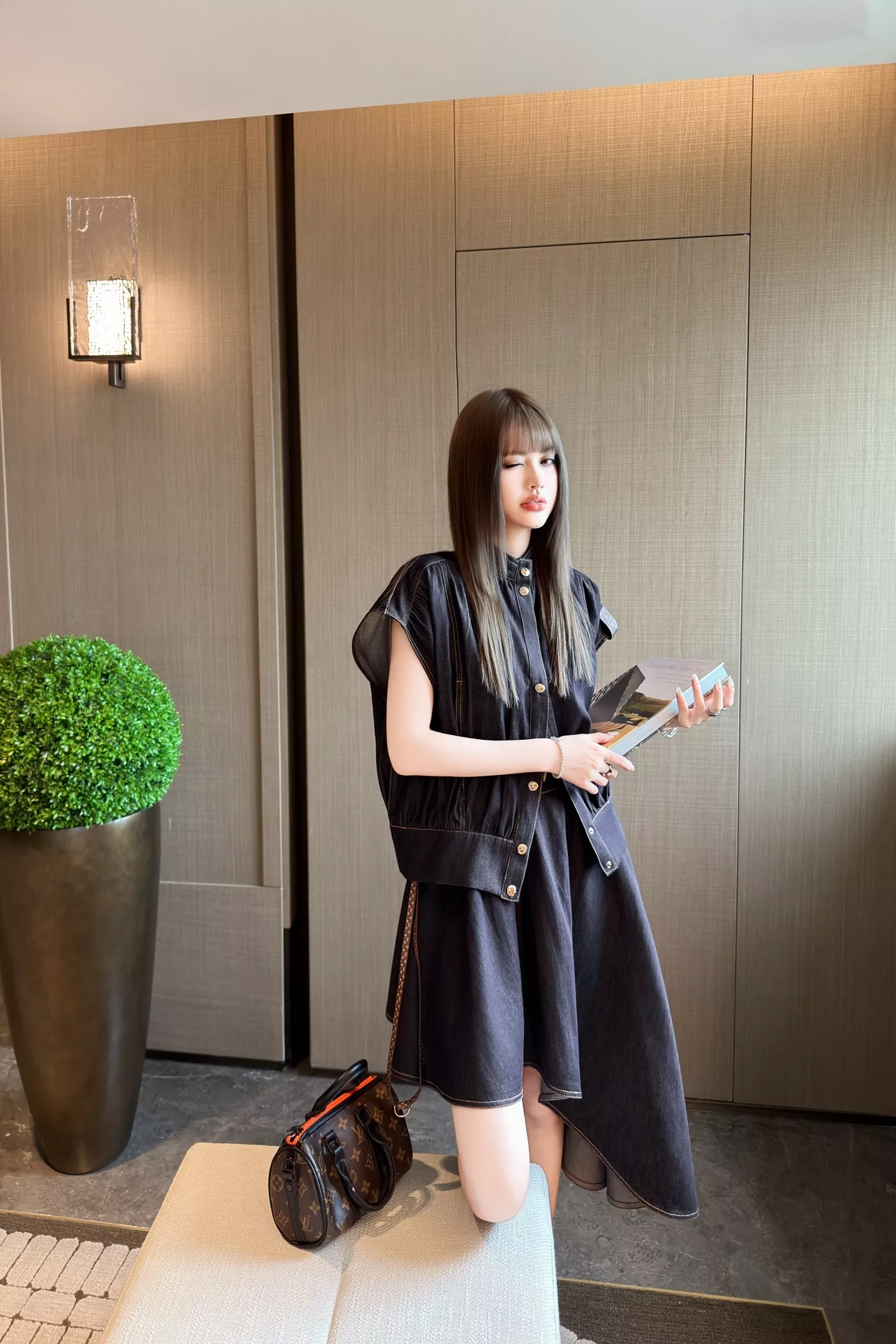 루이비통 스탠드 칼라 데님 베스트 상세 이미지 24