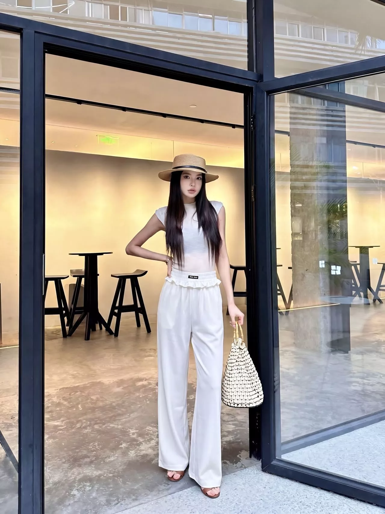 미우미우 프릴 허리 와이드 밴딩 팬츠 상세 이미지 22
