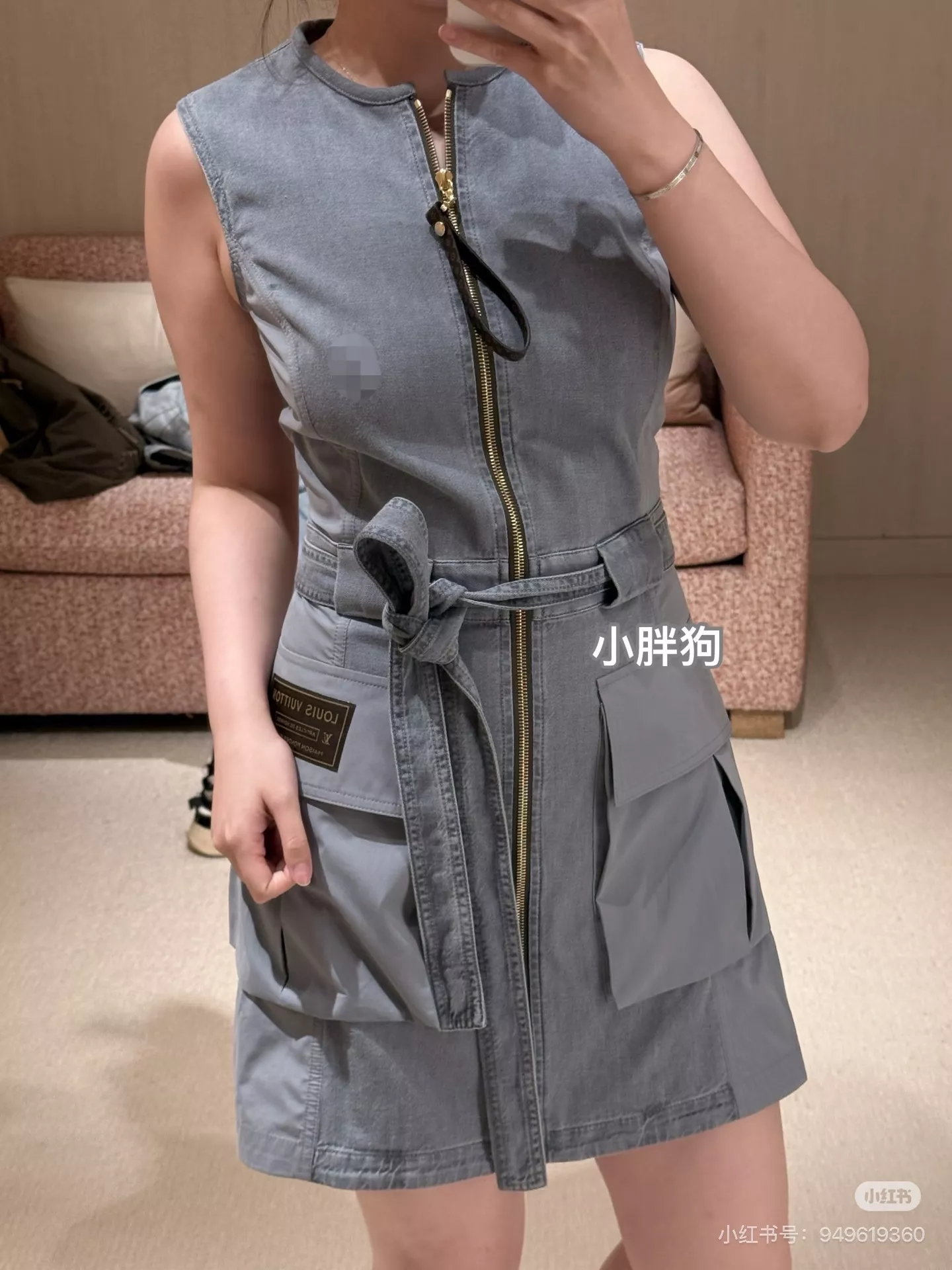 루이비통 워싱 데님 슬리브리스 집업 드레스 상세 이미지 29