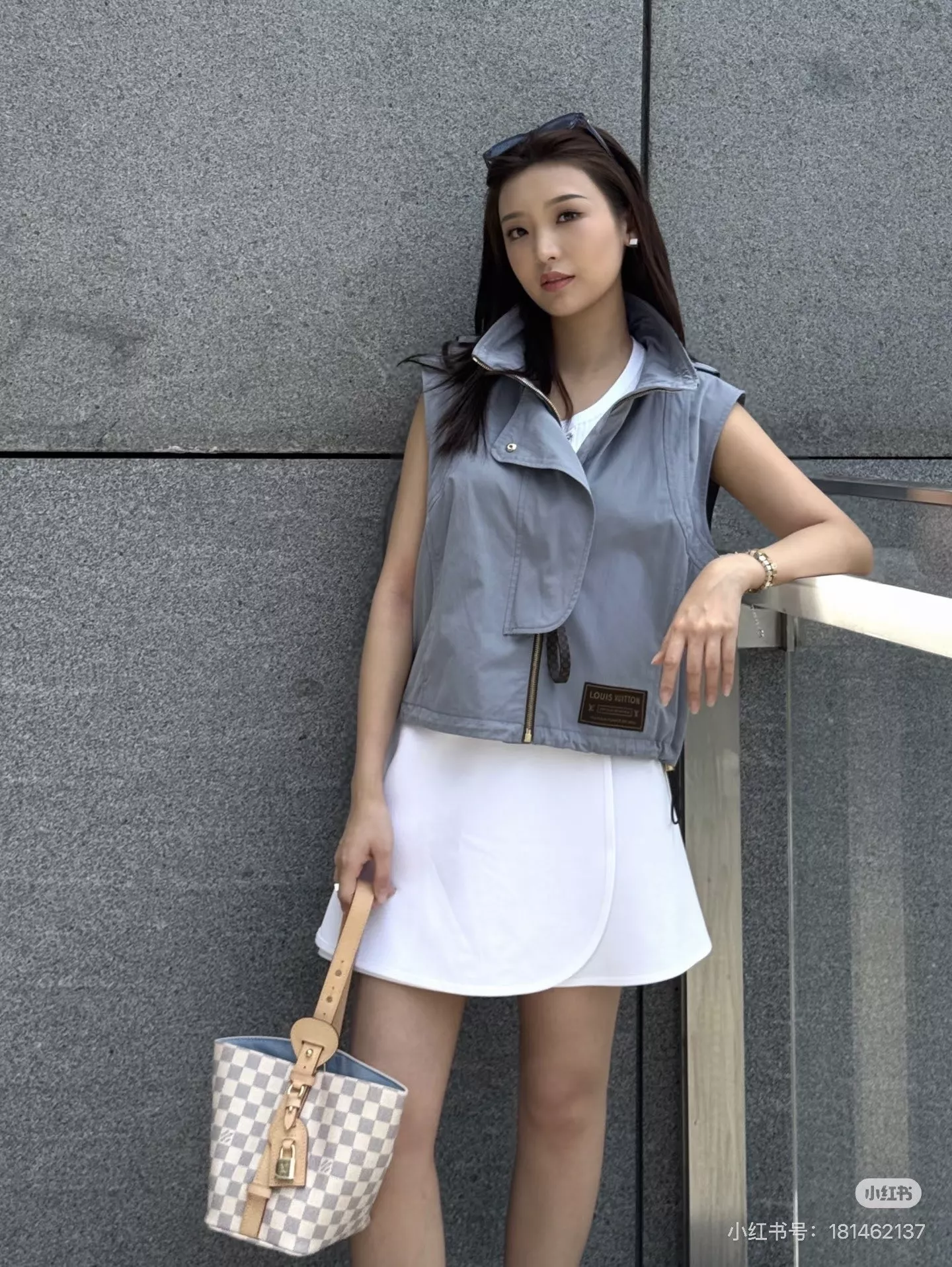 루이비통 후드 디테일 워싱 데님 베스트 상세 이미지 51