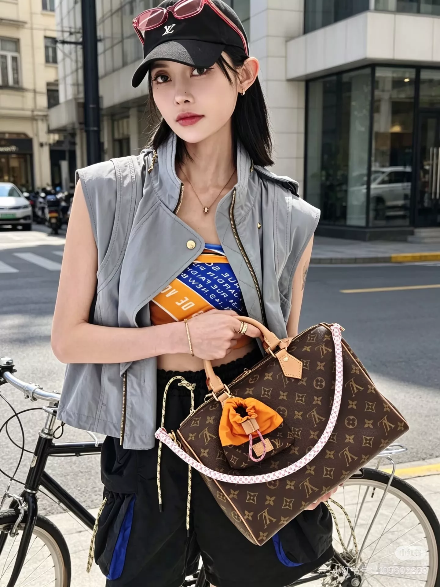 루이비통 후드 디테일 워싱 데님 베스트 상세 이미지 40
