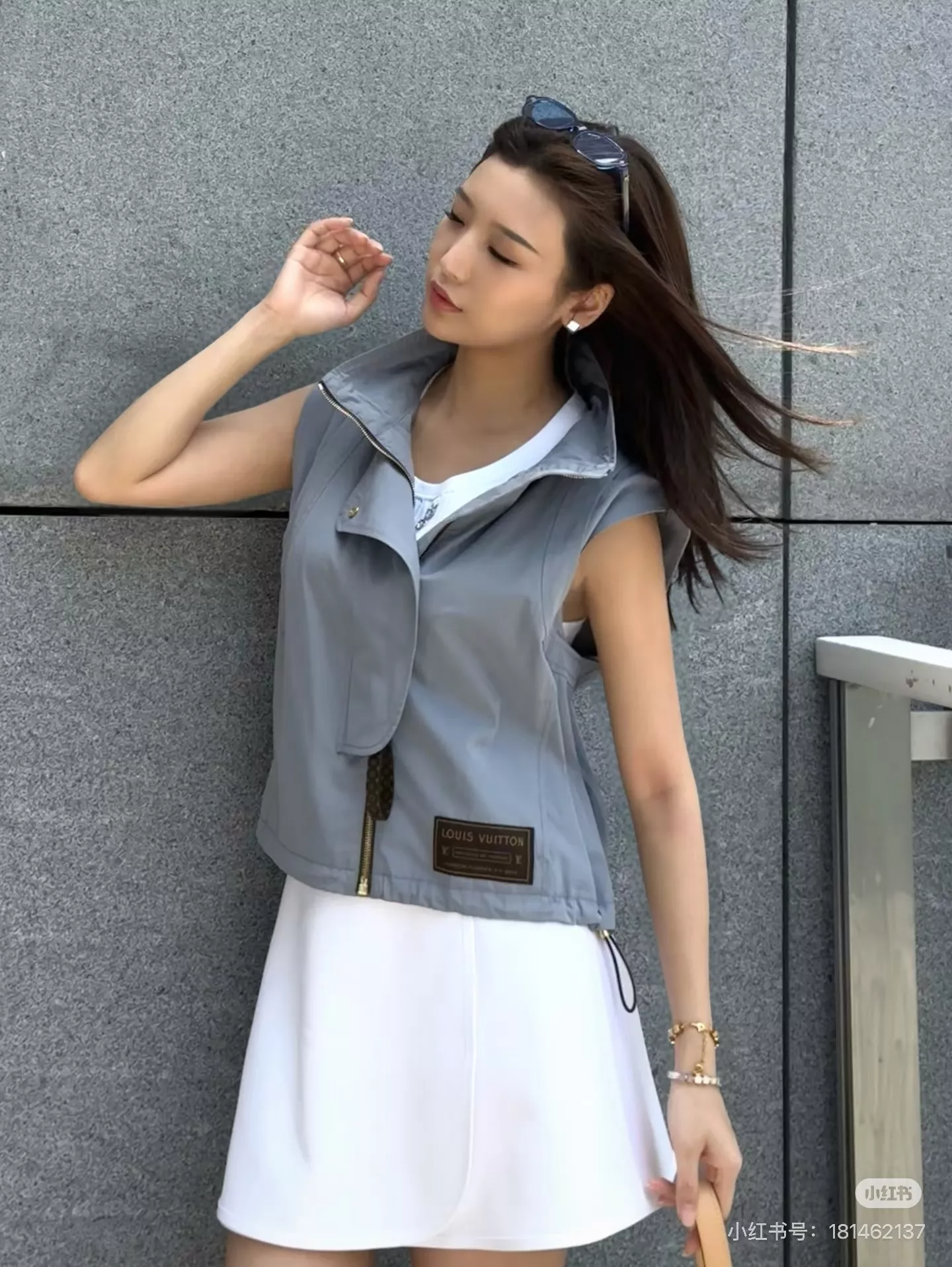 루이비통 후드 디테일 워싱 데님 베스트 상세 이미지 50
