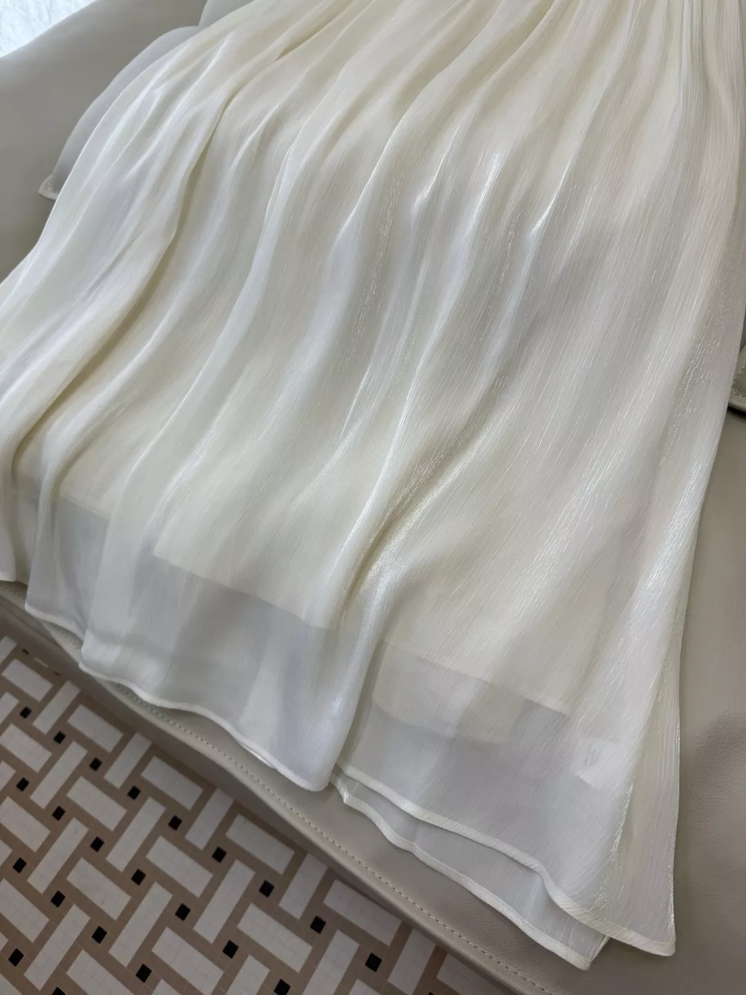 브루넬로쿠치넬리 플리츠 디테일 반스커트 상세 이미지 7