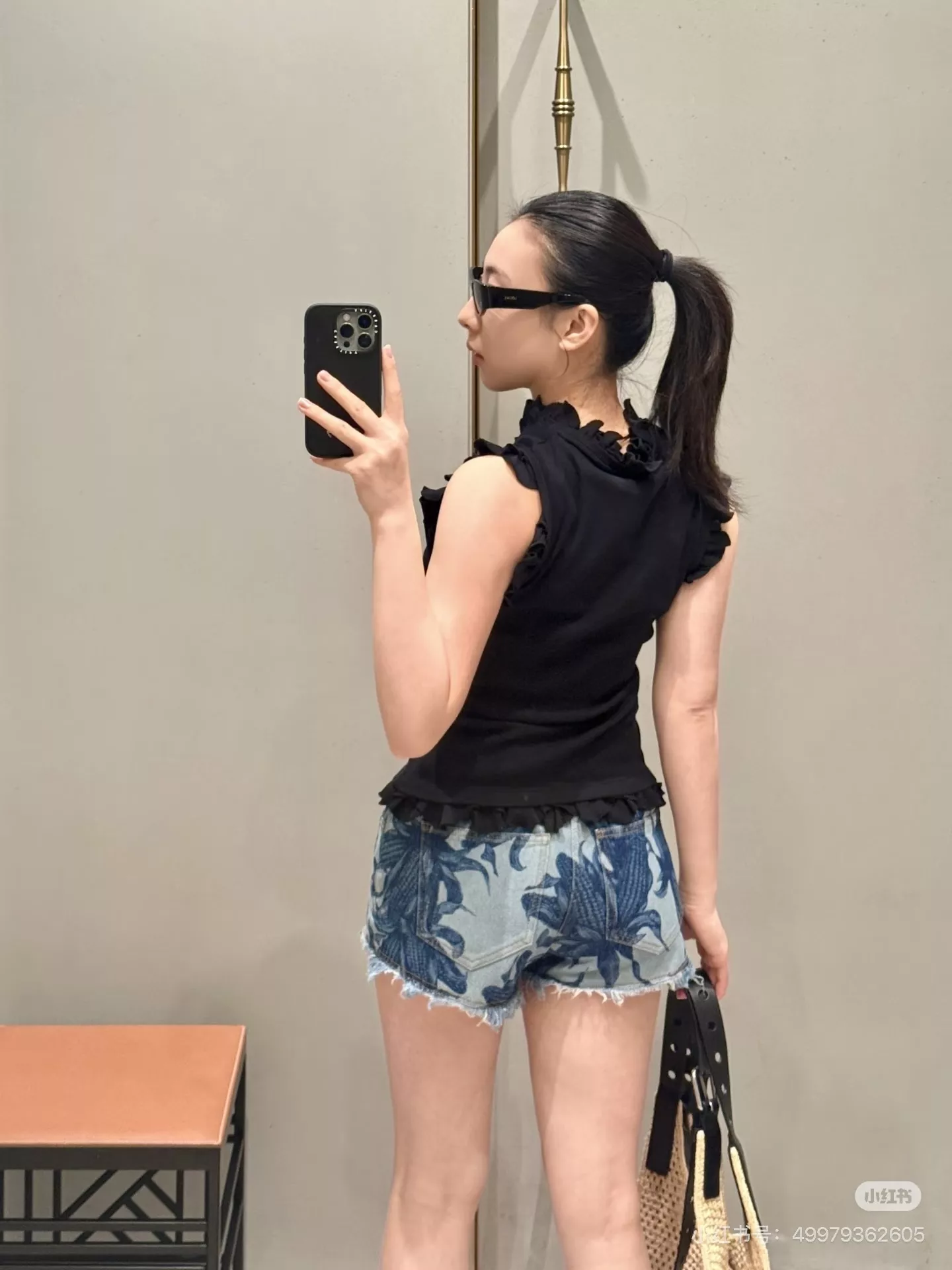 로에베 이비자 무드 프린트 데님 쇼츠 상세 이미지 26