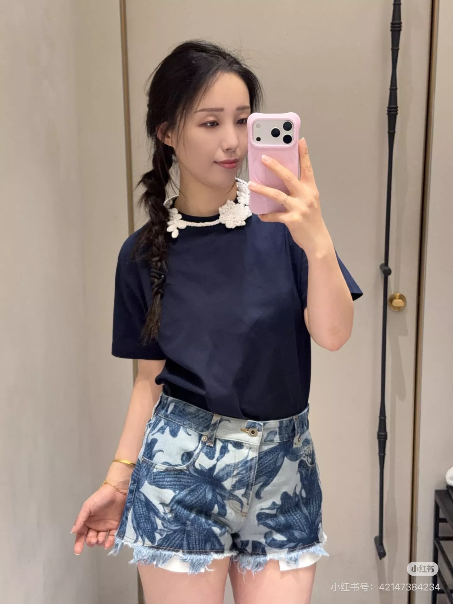 로에베 이비자 무드 프린트 데님 쇼츠 상세 이미지 15
