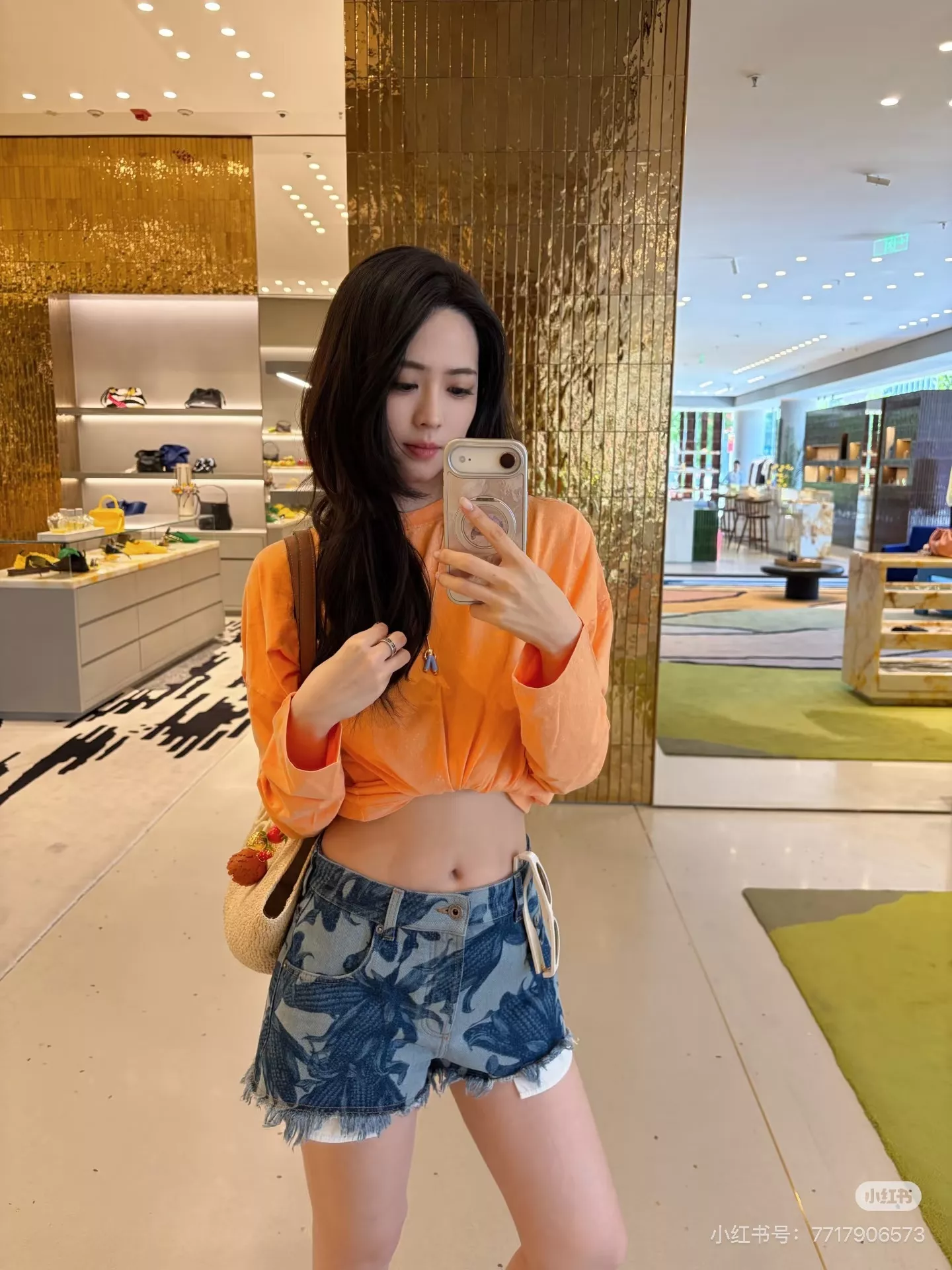 로에베 이비자 무드 프린트 데님 쇼츠 상세 이미지 23