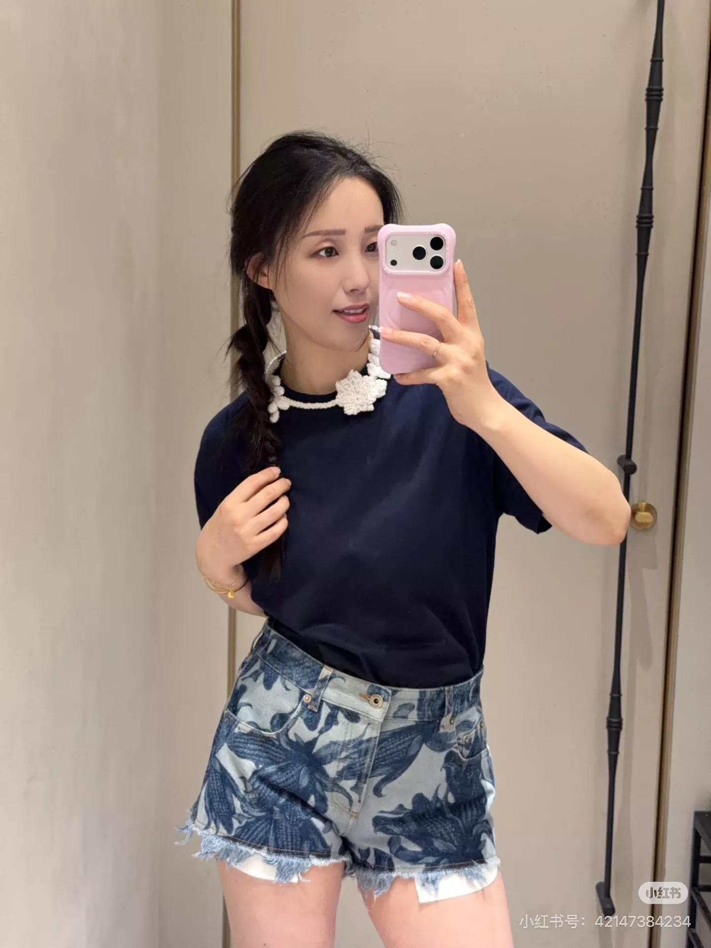 로에베 이비자 무드 프린트 데님 쇼츠 상세 이미지 16