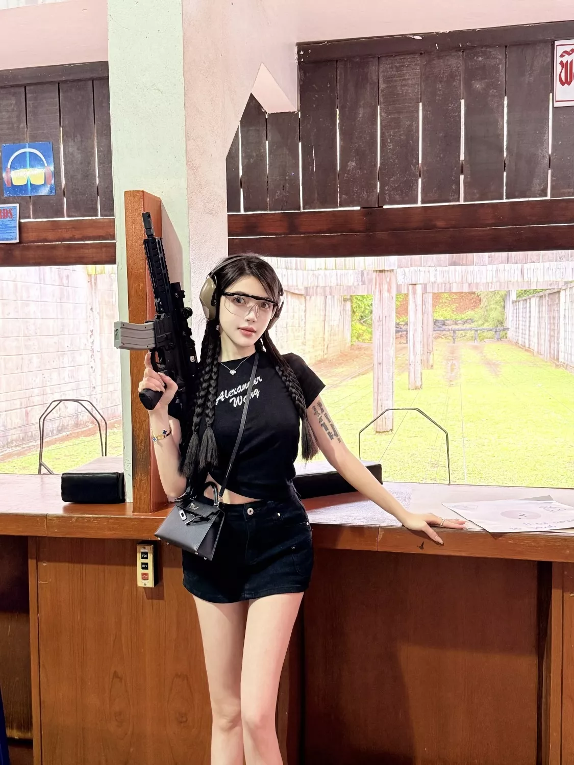 알렉산더왕 레터링 핫픽스 슬림 반팔 탑 상세 이미지 17