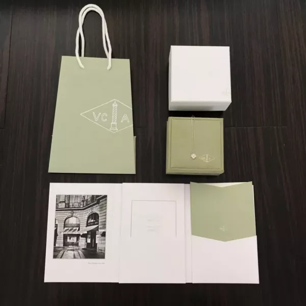 반클리프아펠 미니 풀스톤 클로버