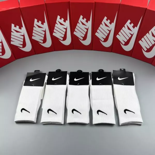 나이키 클래식 중장목 더미 삭스 세트