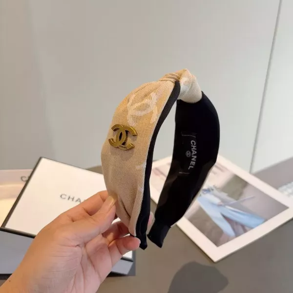 샤넬 트위스트 포인트 클래식 헤어 액세서리