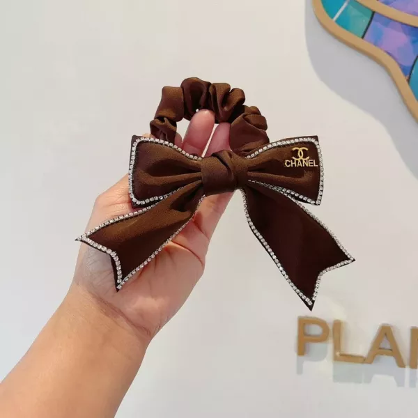 샤넬 더블씨 장식 리본 헤어 액세서리