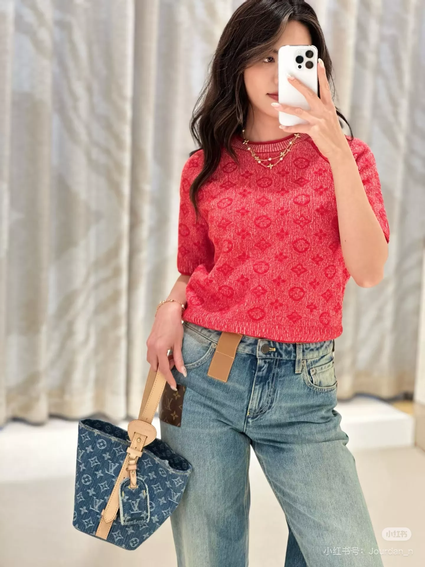 루이비통 데님 패턴 참 장식 버킷 스타일 백 상세 이미지 17