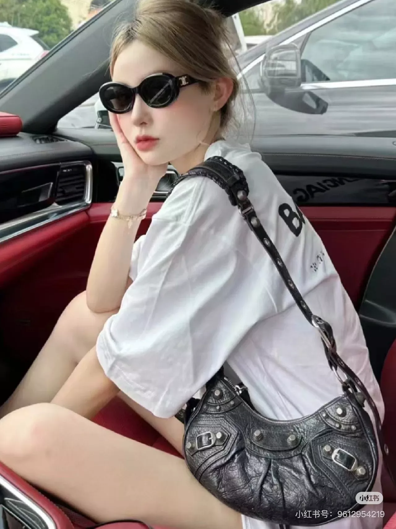발렌시아가 르 카골 반달 겨드랑이백 상세 이미지 13