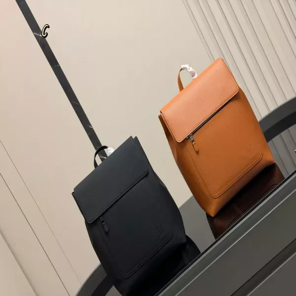루이비통 플랩 포인트 남성용 백팩