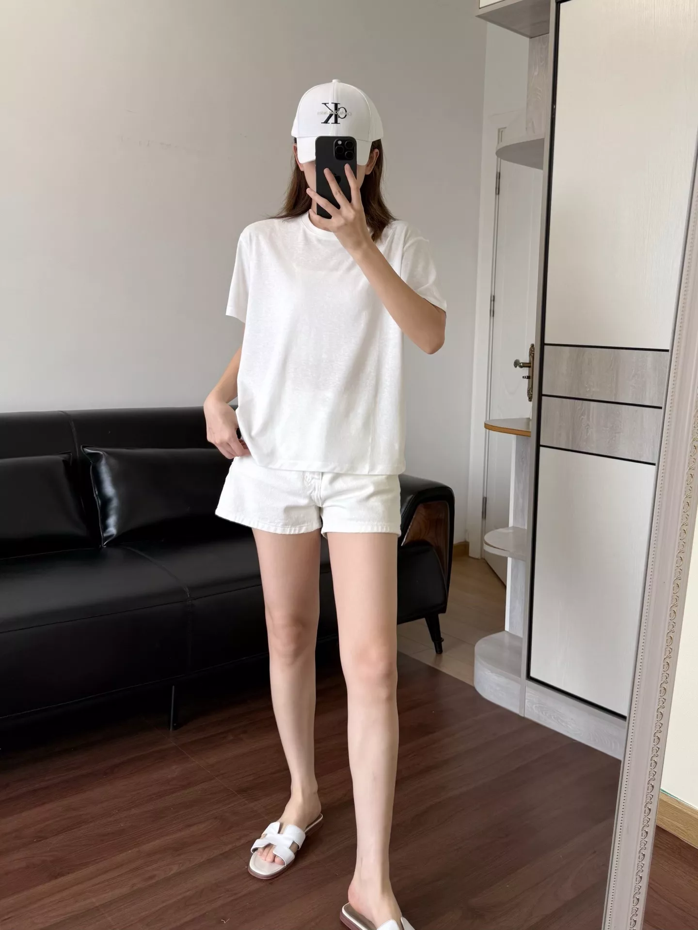 로로피아나 미니멀 라운드 반팔 탑 상세 이미지 30