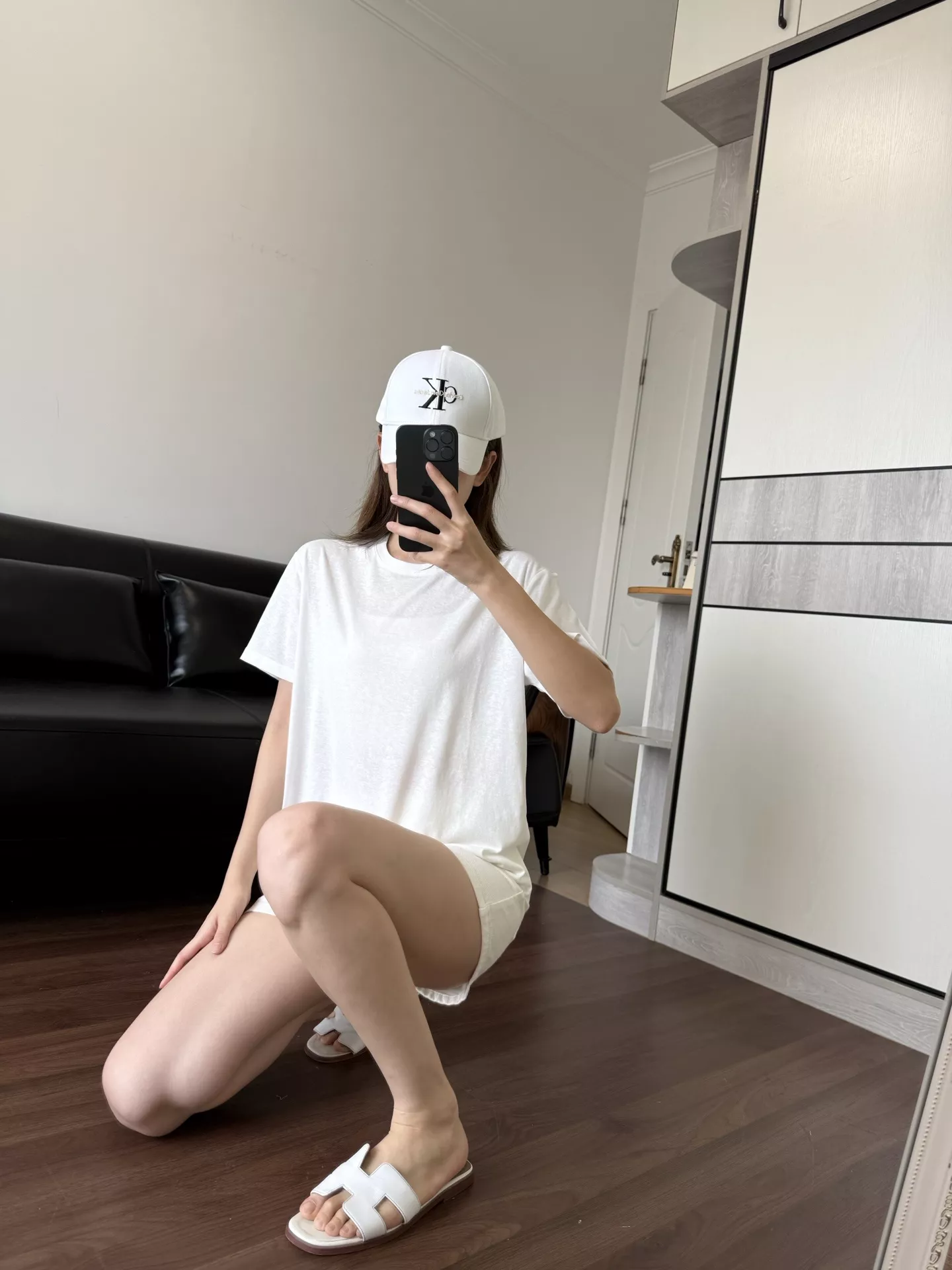 로로피아나 미니멀 라운드 반팔 탑 상세 이미지 32