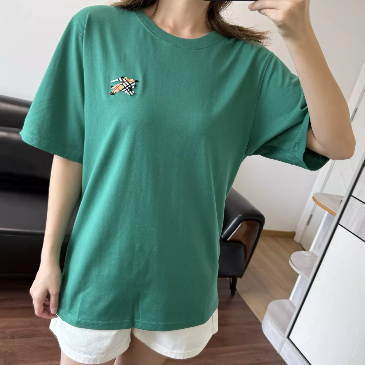 버버리 EKD 자수 체크 포인트 코튼 반팔 상의 상세 이미지 42