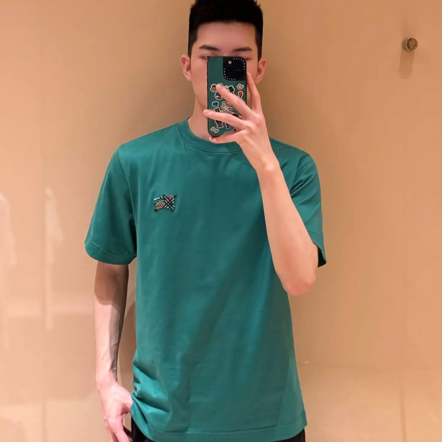 버버리 EKD 자수 체크 포인트 코튼 반팔 상의 상세 이미지 74