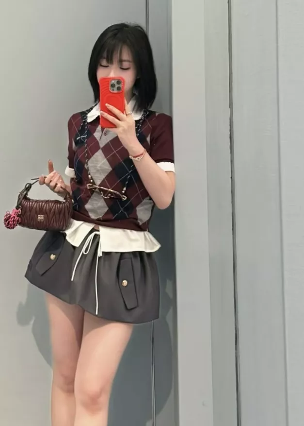 미우미우 아가일 패턴 울 폴로 니트 상세 이미지 29