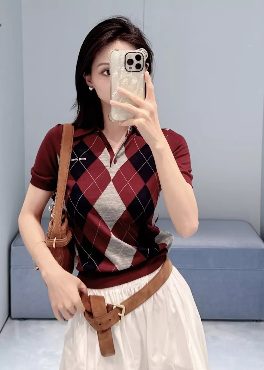 미우미우 아가일 패턴 울 폴로 니트 상세 이미지 39