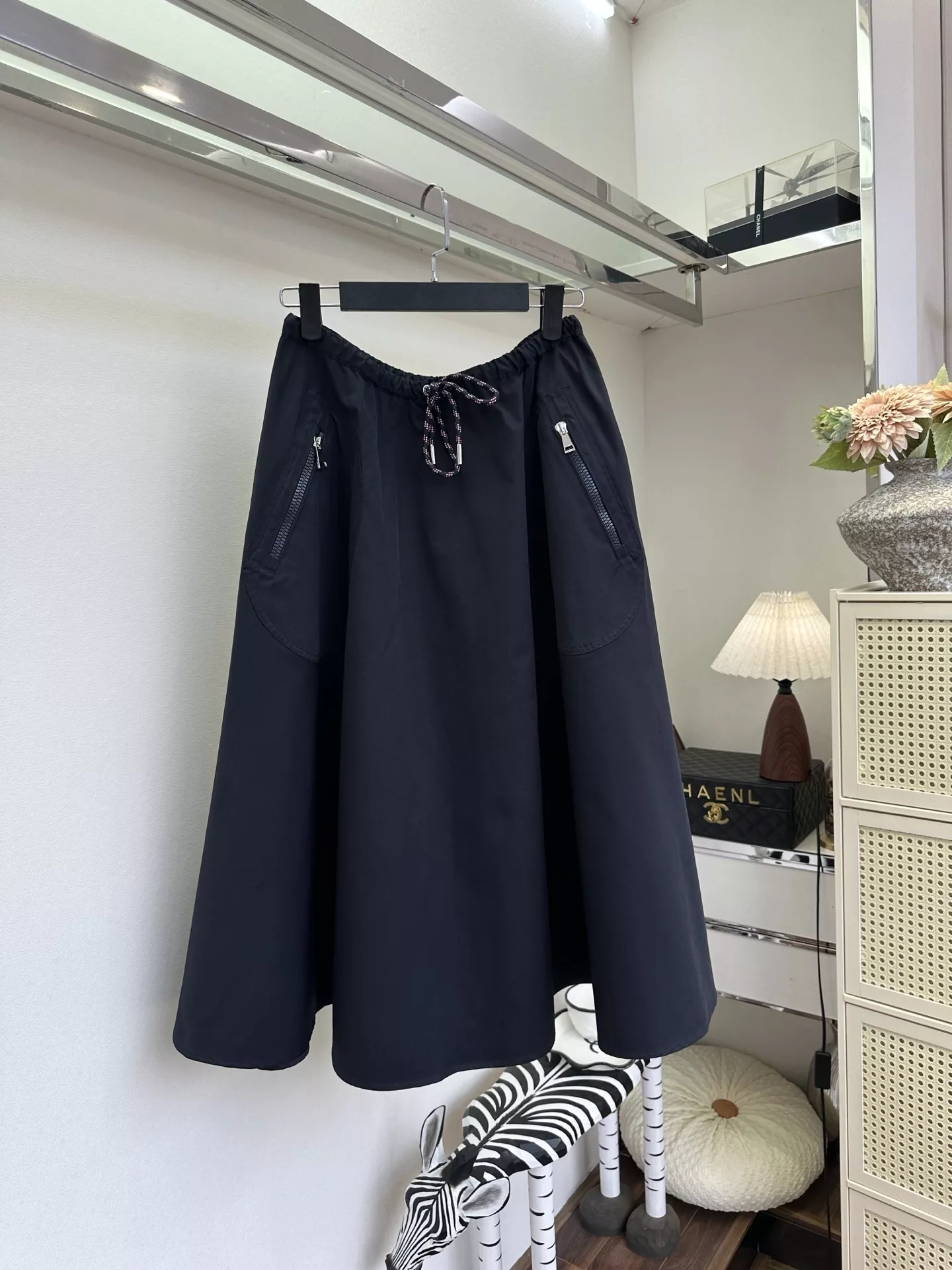몽클레어 에이핏 플레어 스커트 상세 이미지 16