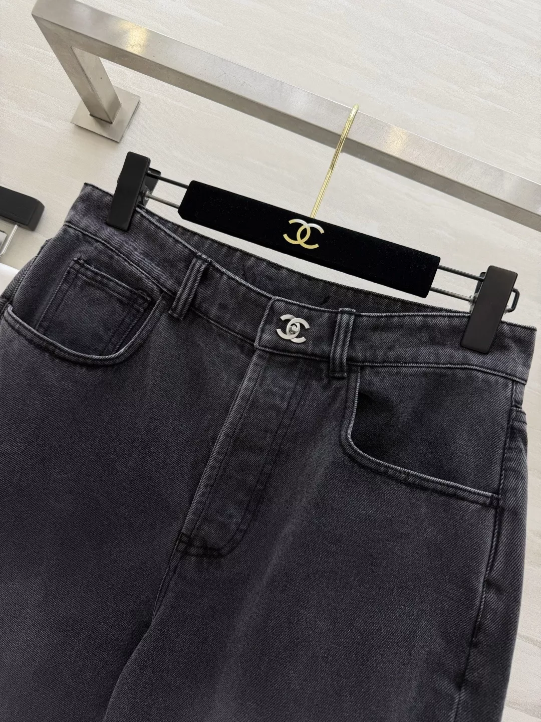 샤넬 북백 버클 포인트 데님 팬츠 상세 이미지 28