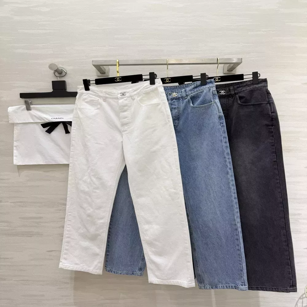 샤넬 북백 버클 포인트 데님 팬츠