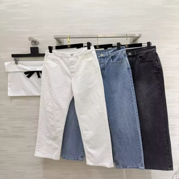 샤넬 북백 버클 포인트 데님 팬츠
