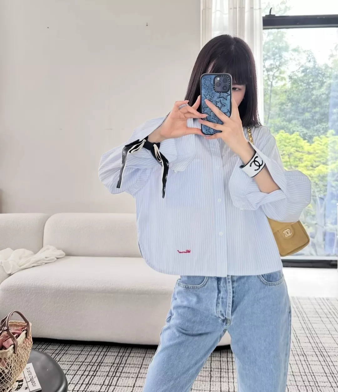 샤넬 스트라이프 자수 포인트 셔츠 상세 이미지 13